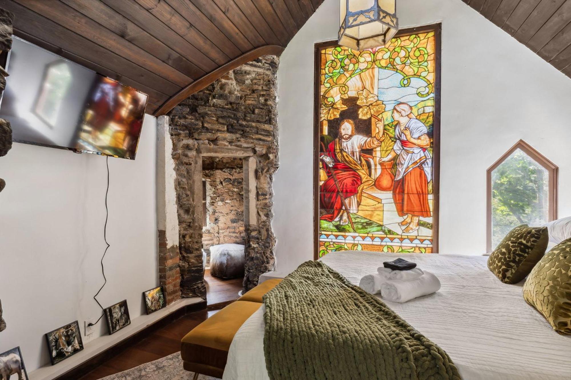 Enchanted Castle - Your Royal Getaway Awaits Клівленд Екстер'єр фото